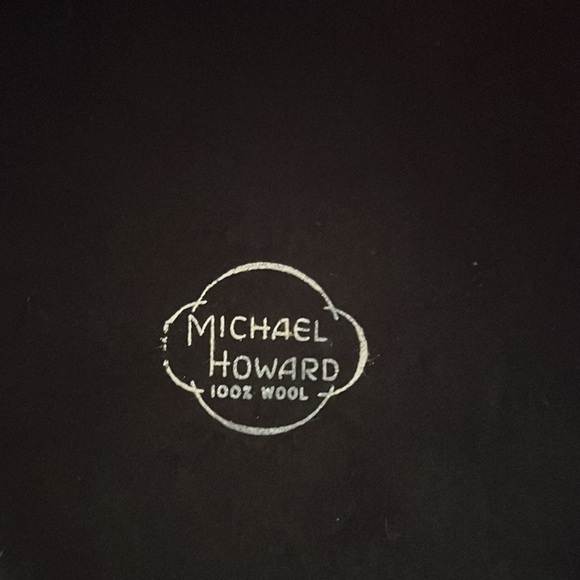 Michael Howard | 1940’s wool black brim hat w/bow and vail - Picture 5 of 5